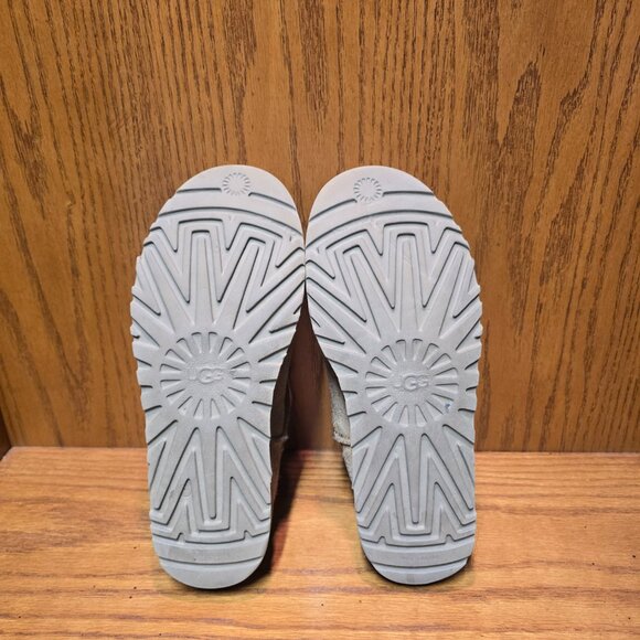 UGG Classic Micro Suede Booties Size 8 1108193 Chestnut Boots Slippers - Picture 7 of 8